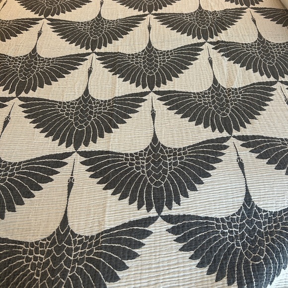 Anthropologie Other - Modern Black + Gray Birds in Flight Cranes Throw Blanket Organic Cotton 2 Side